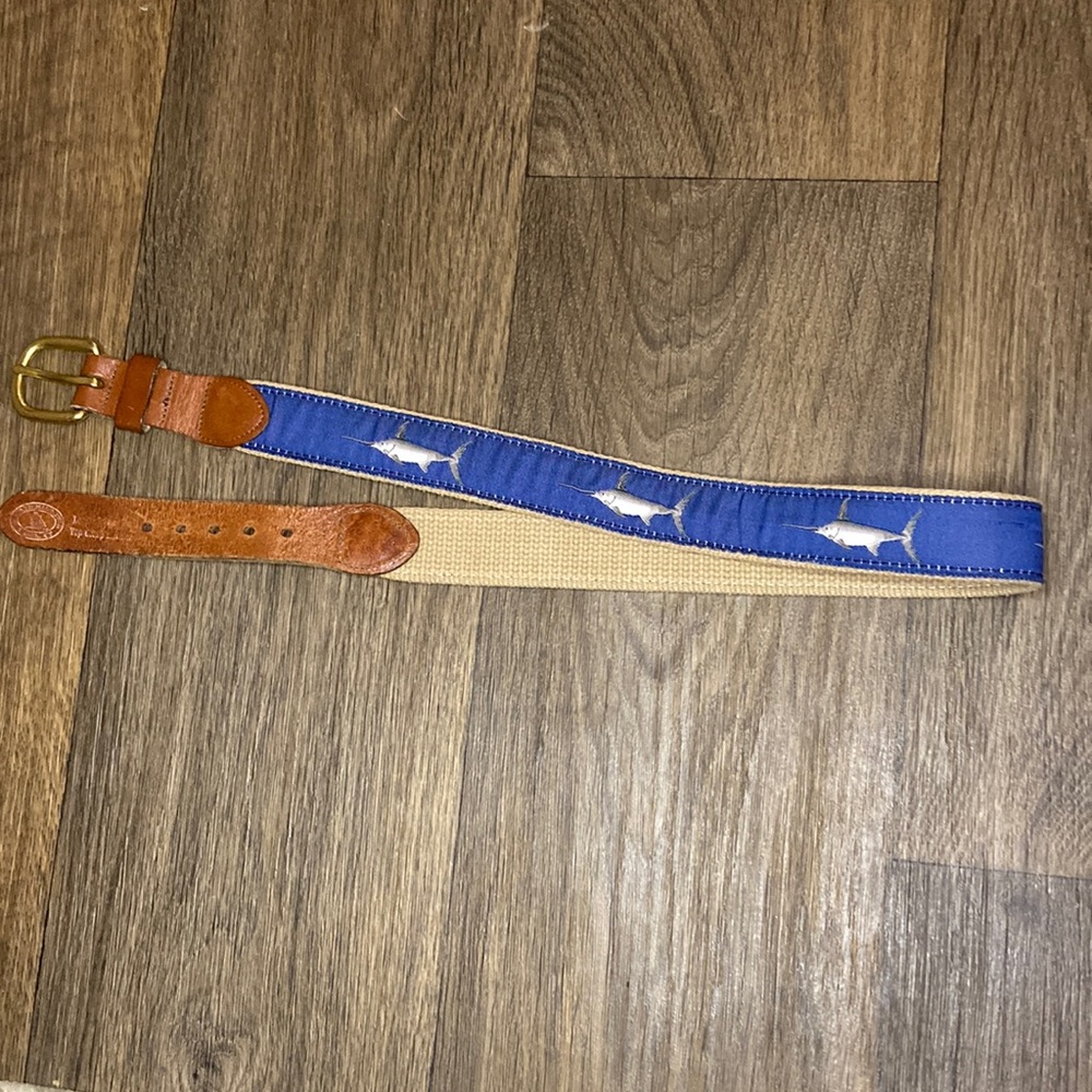 Navy blue Swordfish themed fabric and leather casual belt, marked size 30